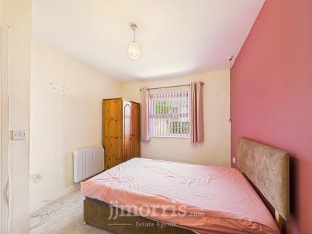 CAM02878G0-PR0039-STILL002.jpg