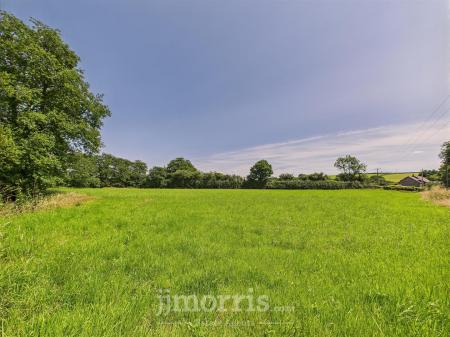 CAM02878G0-PR0050-STILL005.jpg