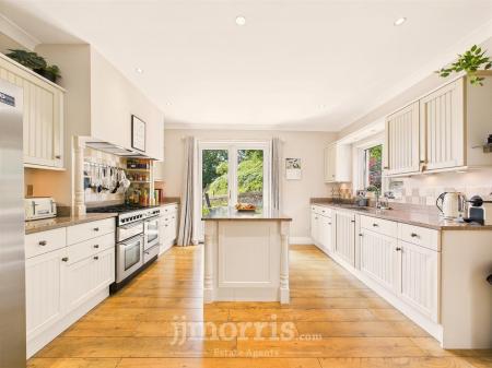 Kitchen / Diner