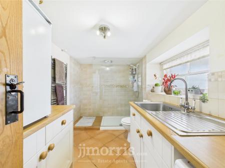 Utility / Shower Room