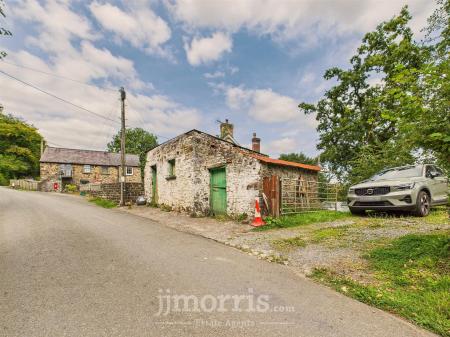 CAM02878G0-PR0069-STILL026.jpg