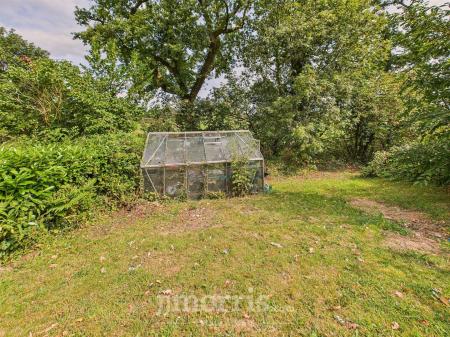 CAM02878G0-PR0069-STILL019.jpg
