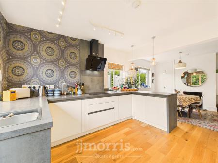 Kitchen Diner