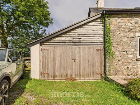 CAM02878G0-PR0077-STILL004.jpg