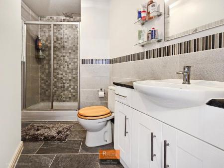 En-Suite Bedroom One