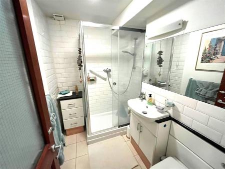 Shower room.jpg