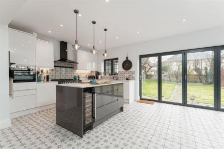 228ShirehamptonRoad-17.jpg