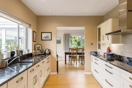 99122_Monks Bench Manor Lane Abbots Leigh (5).jpg