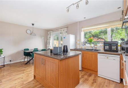 Kitchen-3.jpg