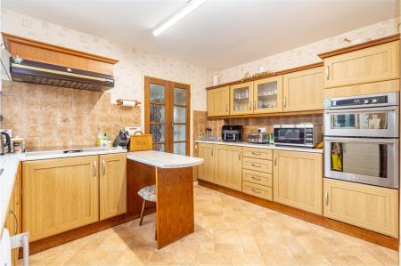 Kitchen-3.jpg