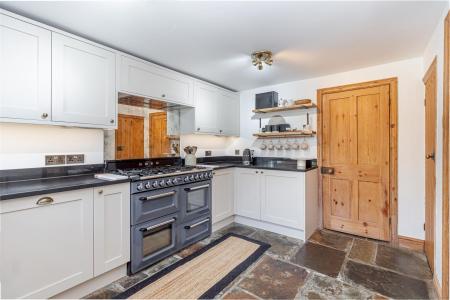 Kitchen-3.jpg
