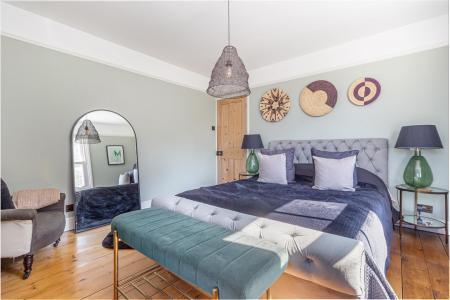 Bedroom-1-3.jpg