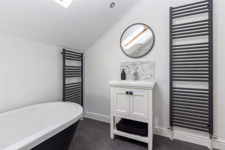 Bathroom-2.jpg