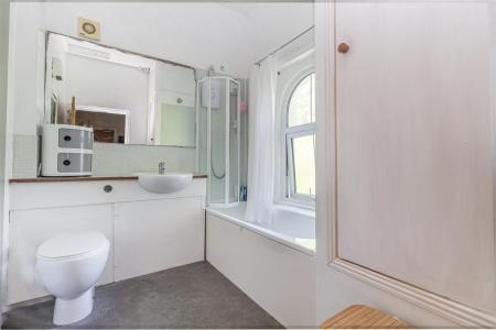 Bathroom-1.jpg