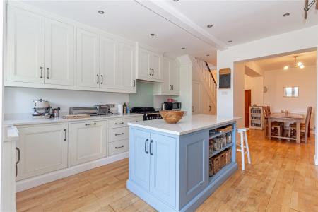 Kitchen-2.jpg