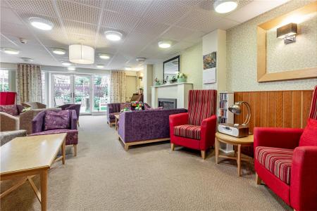 Residents-Loounge-2.jpg