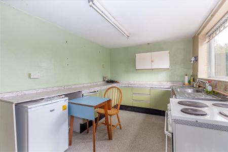 Kitchen-3.jpg