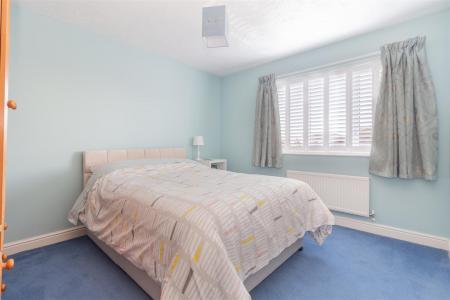 bedroom 2-1.jpg