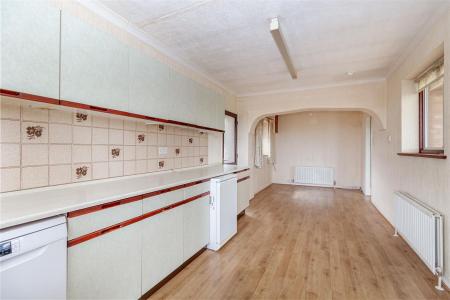 Kitchen-3 28.jpg