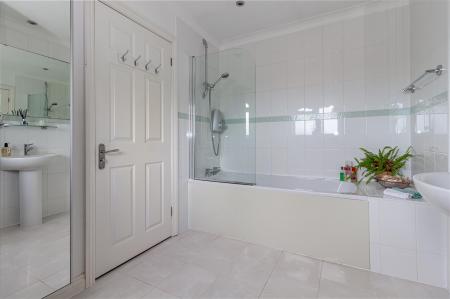 ensuite-4.jpg