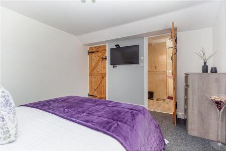 Bedroom-1-3.jpg