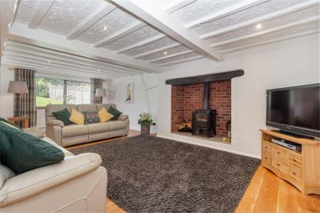 Living-room-3.jpg