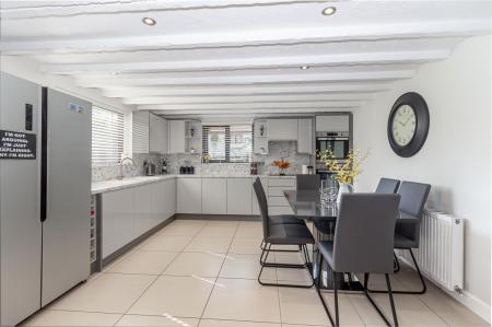 Kitchen-2.jpg