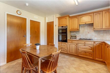 Kitchen-4.jpg