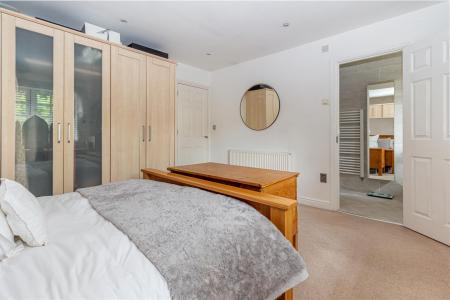 Bedroom-1-3.jpg