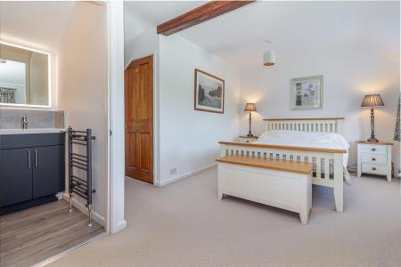 Bedroom-1-3.jpg