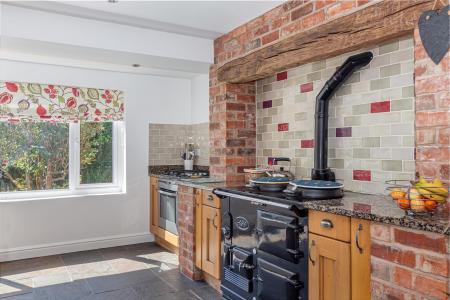 Kitchen-6.jpg