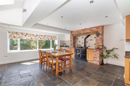 Kitchen-2.jpg