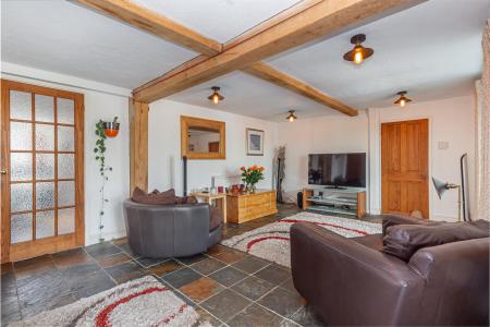 Living-room-1.jpg