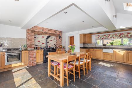 Kitchen-3.jpg
