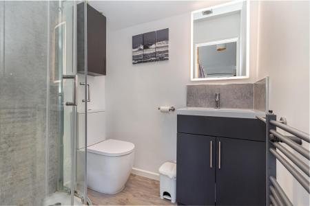 Ensuite.jpg