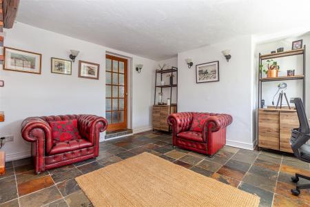 Sitting-room-2.jpg