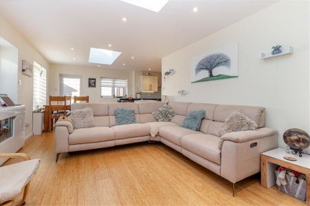 Living-room-4.jpg
