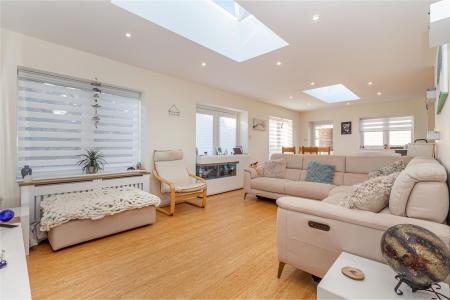 Living-room-3.jpg