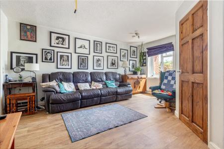 Living-room-2.jpg