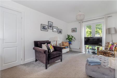 Living-room-3.jpg