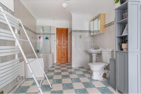 Bathroom-2.jpg