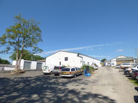 External Picture Lomber Hey Yard