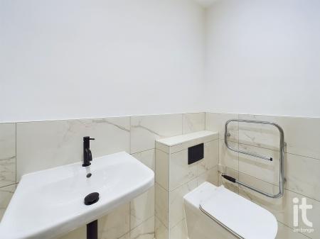 Photograph 15