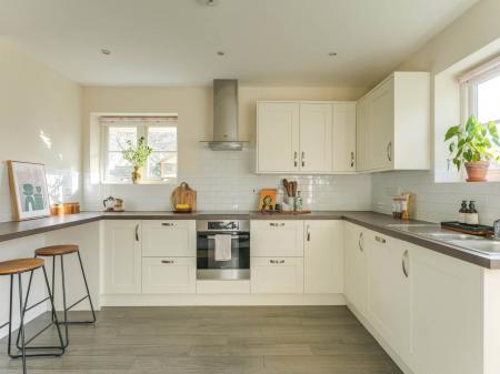 Kitchen 4 (2)