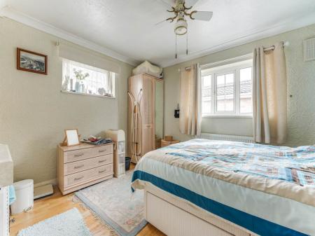 Bedroom 1-2