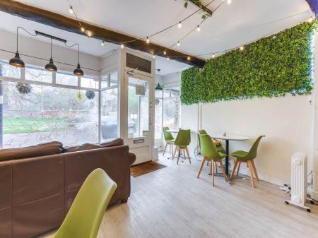 63 High St (The Hideaway Cafe)-12