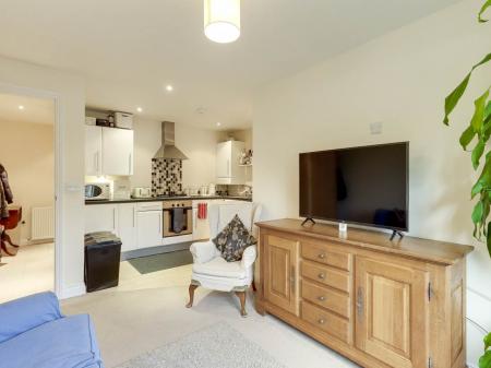 Lounge-Kitchen