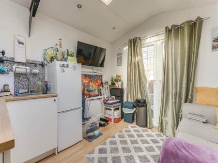 Annex living area