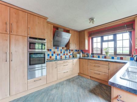 Kitchen (4)