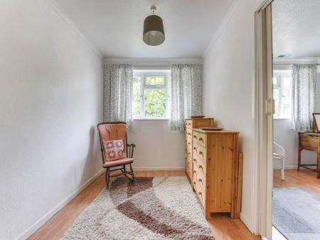 Bedroom 4 (2)